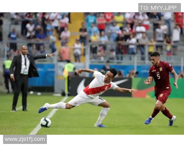 世预赛精彩对决巴西队迎战秘鲁队争夺晋级名额