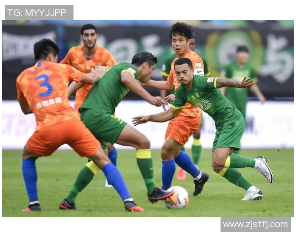 广州富力与山东鲁能激战正酣谁能在这场较量中笑到最后